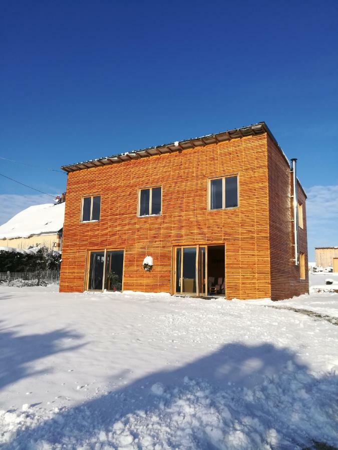Maison Ecologique En Paille La Chapelle-Encherie Exterior photo